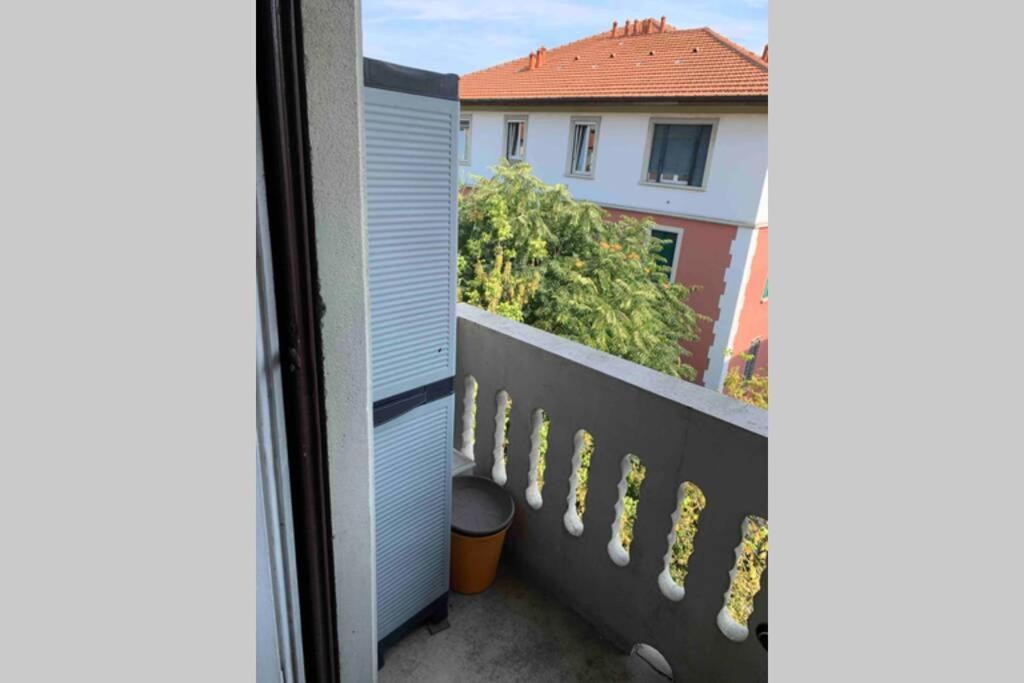 Appartamento Splendido Con Tutti Servizi In Zona Navigli Milano Exteriör bild